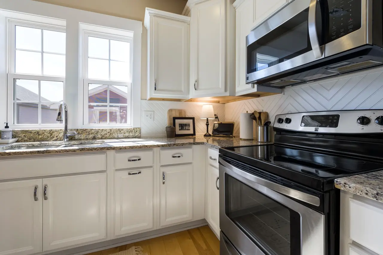 Cabinet Staining in New Jersey